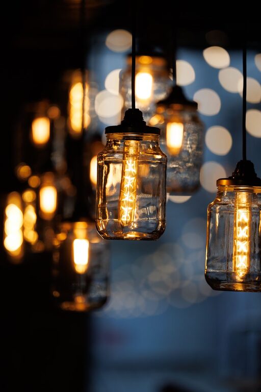 Consigli per scegliere l’illuminazione domestica confortevole e funzionale